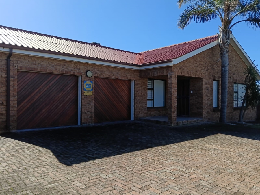 To Let 4 Bedroom Property for Rent in Vermont Western Cape